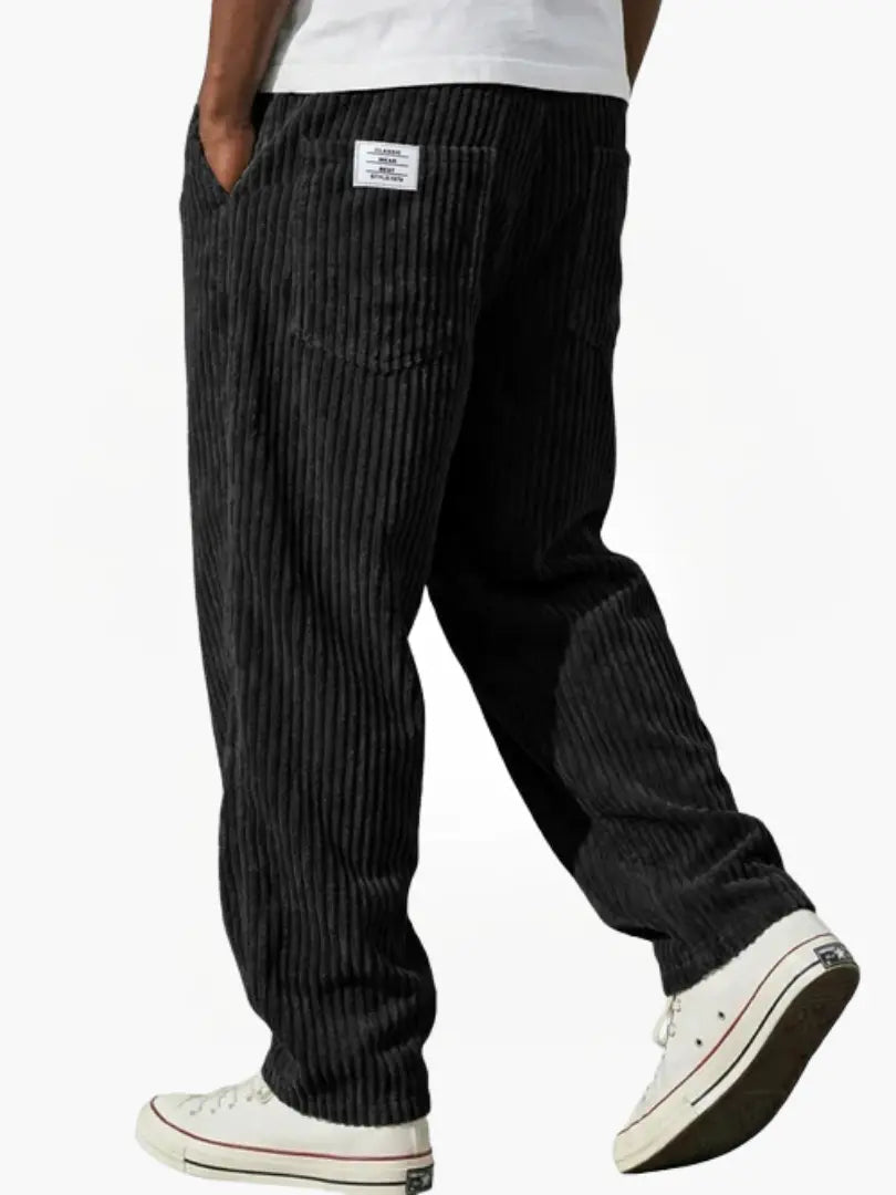Wilhelm Cordhose in Schwarz