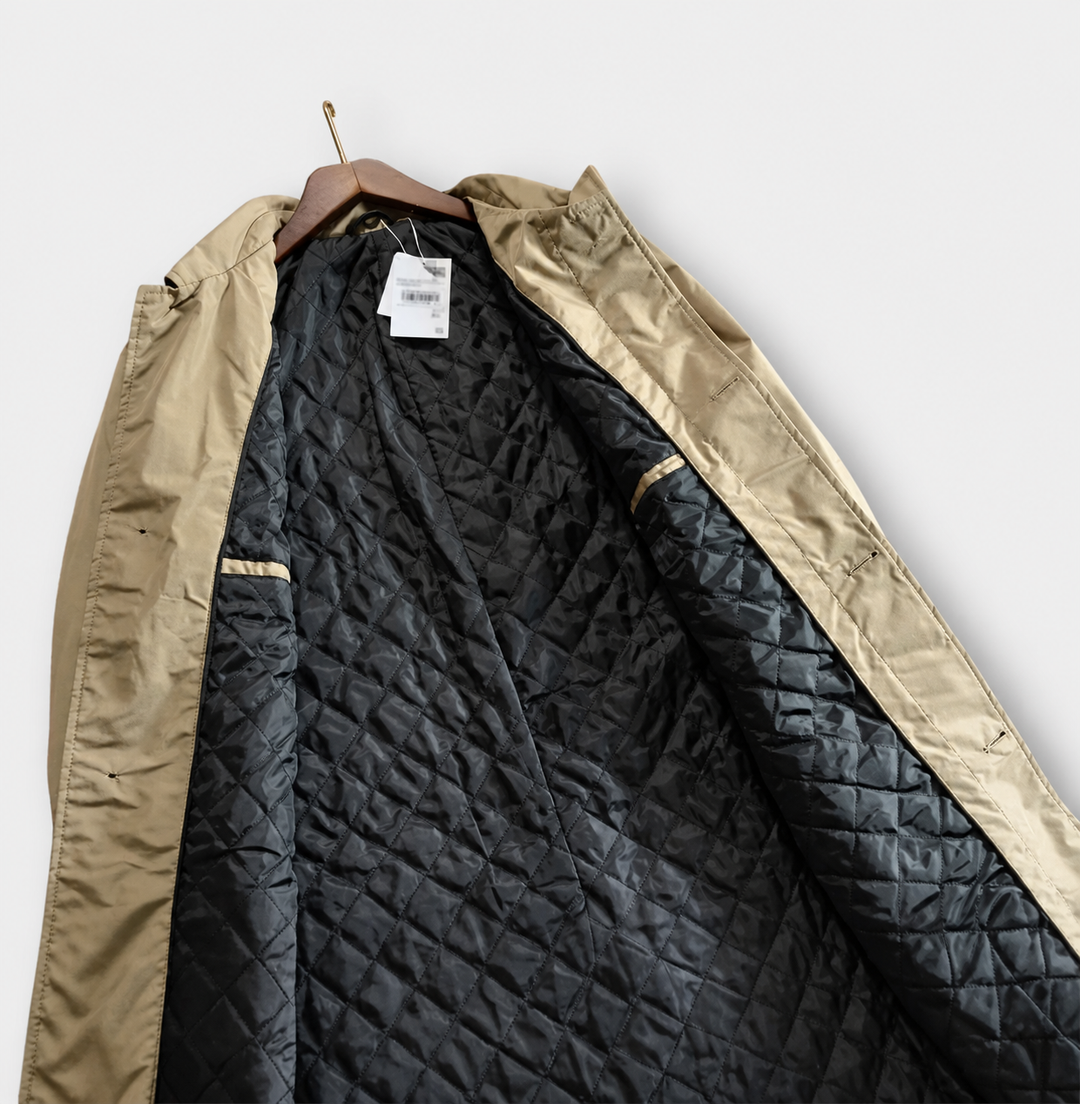 Peter Trenchcoat, gestepptes Innenfutter