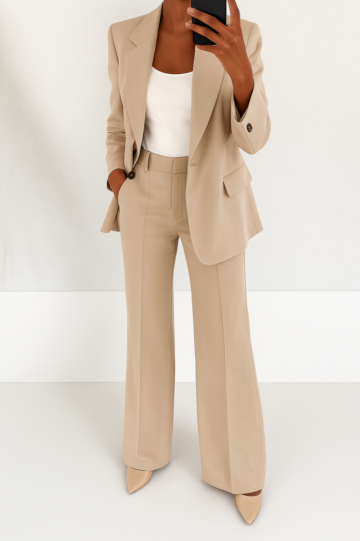 Hildegard Hosenanzug in Beige