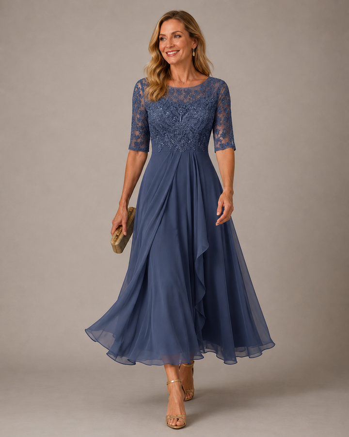 Evelyn Spitzen-Midikleid in Blau