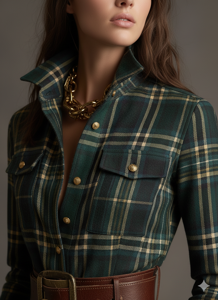 Susanne Hemdblusenkleid, Detail Kragen und Knöpfe in Grün