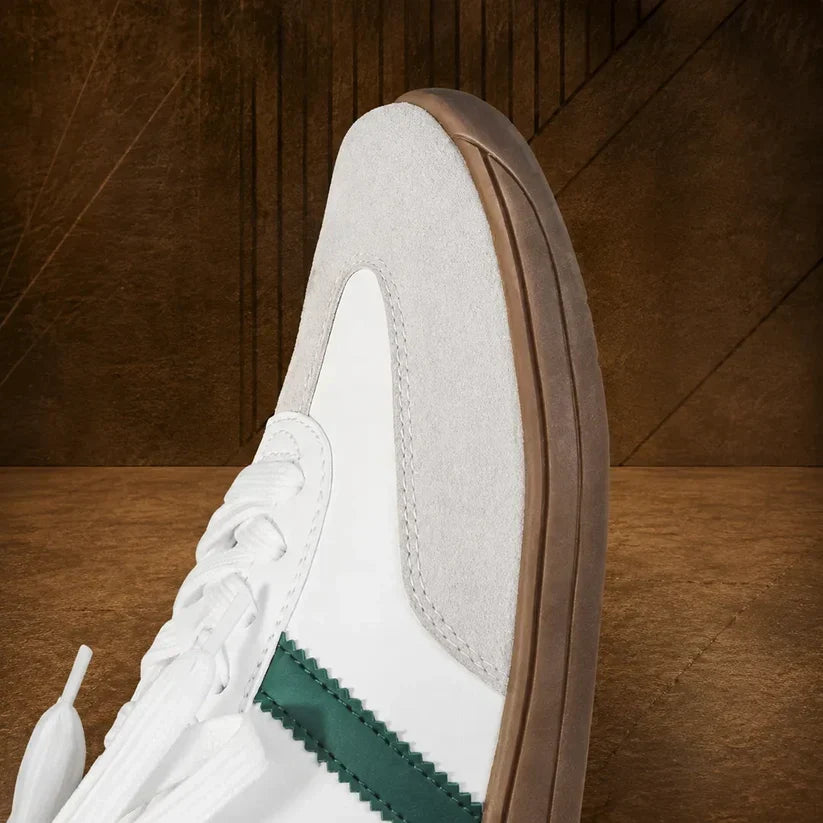 Niklaus Sneakers, Detailansicht der Schuhspitze und der Sohle
