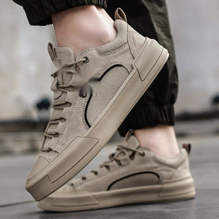 Armando Sneakers in Beige getragen