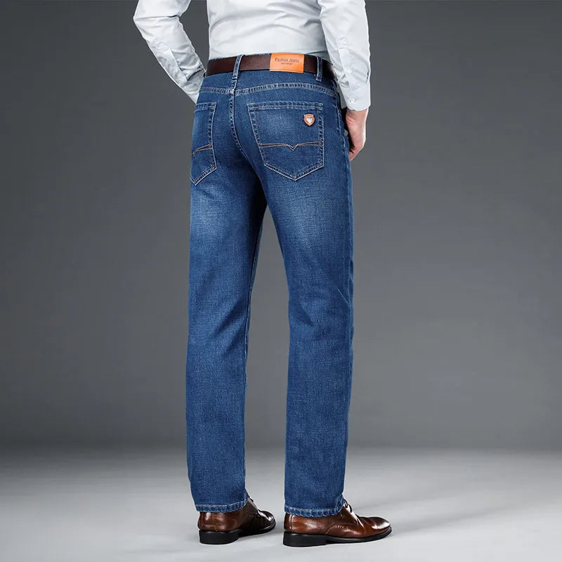 Matthias Klassische Denim-Jeans in Blau, Rückansicht
