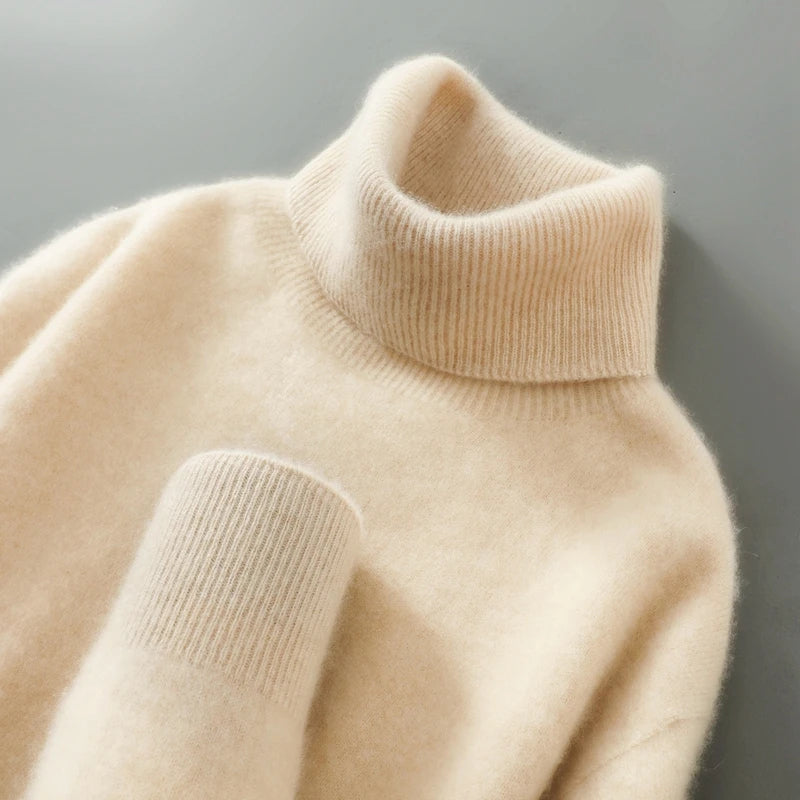 Christian – Rollkragenpullover in Beige