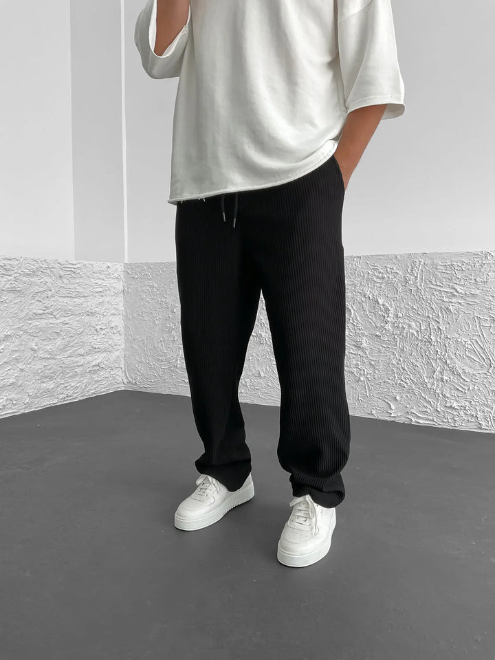 Bernd Freizeithose in Schwarz, Vorderansicht