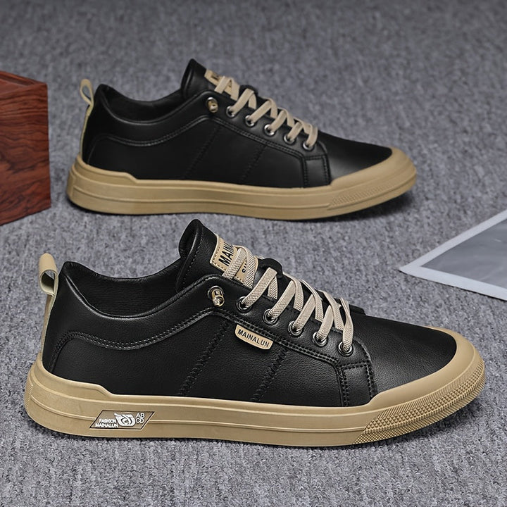 Max Sneaker in Schwarz, Seitenansicht