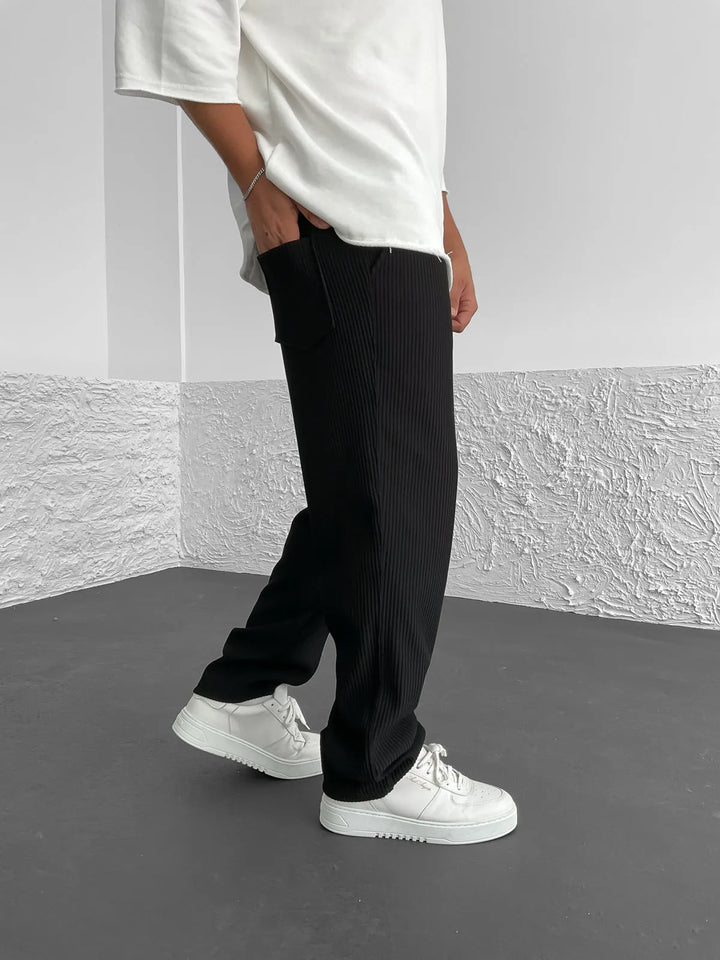Bernd Freizeithose in Schwarz, Detail der Tasche
