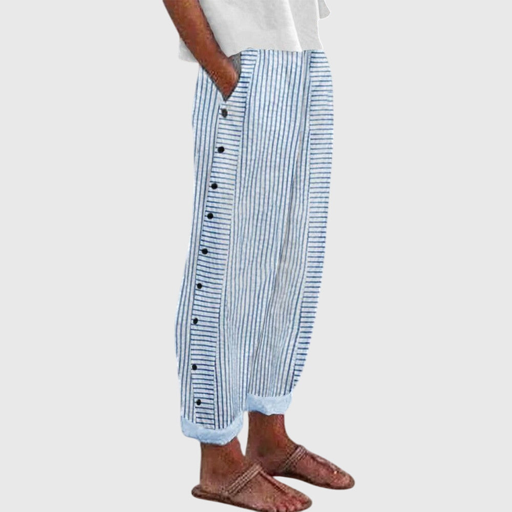 Marlene Elegante Hose in Blau mit Streifen und seitlichen Knöpfen