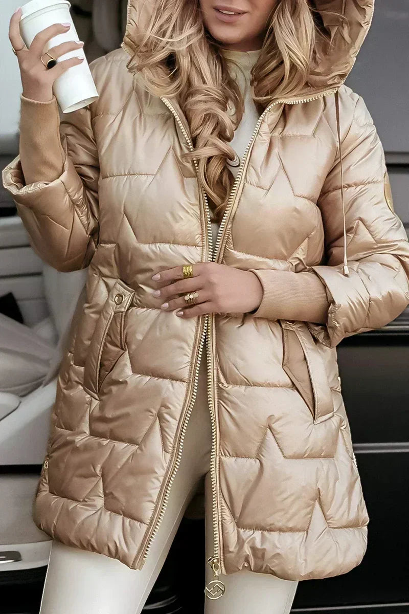 Ursula Winterjacke mit Kapuze in Beige, Vorderansicht