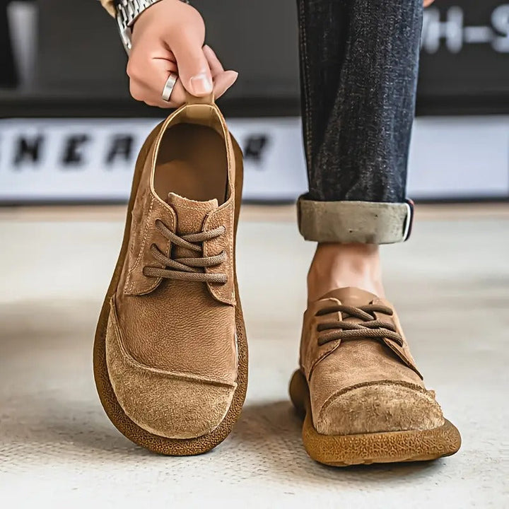 Albert Komfortschuh in Khaki, getragen