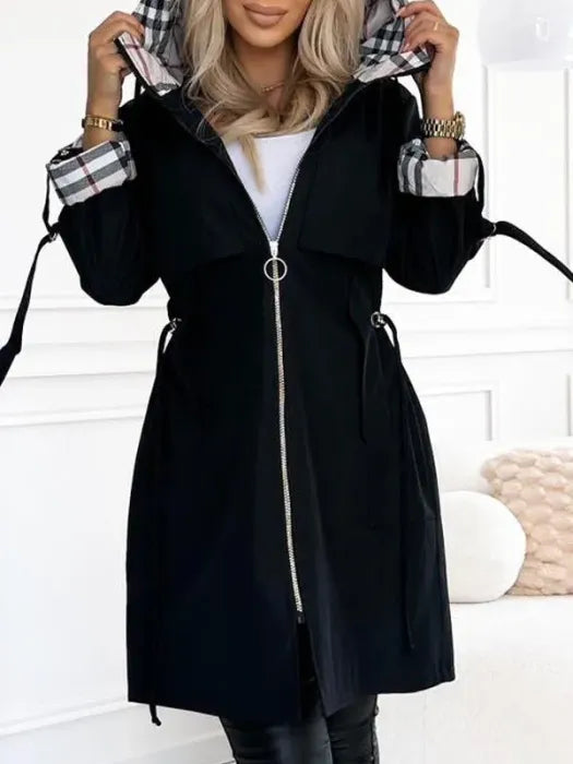 Brigitte wetterfeste Jacke mit Reissverschluss in Schwarz
