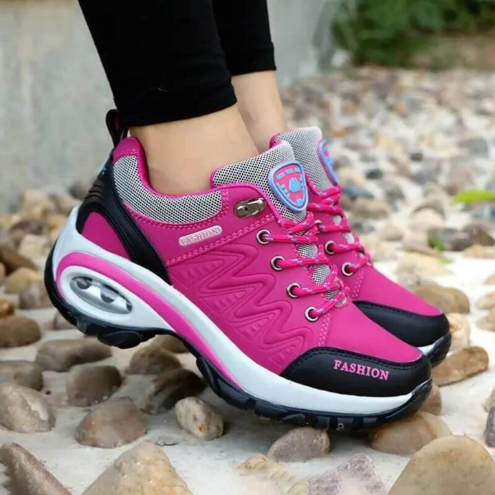 Karin Wanderschuhe in Hellrosa getragen