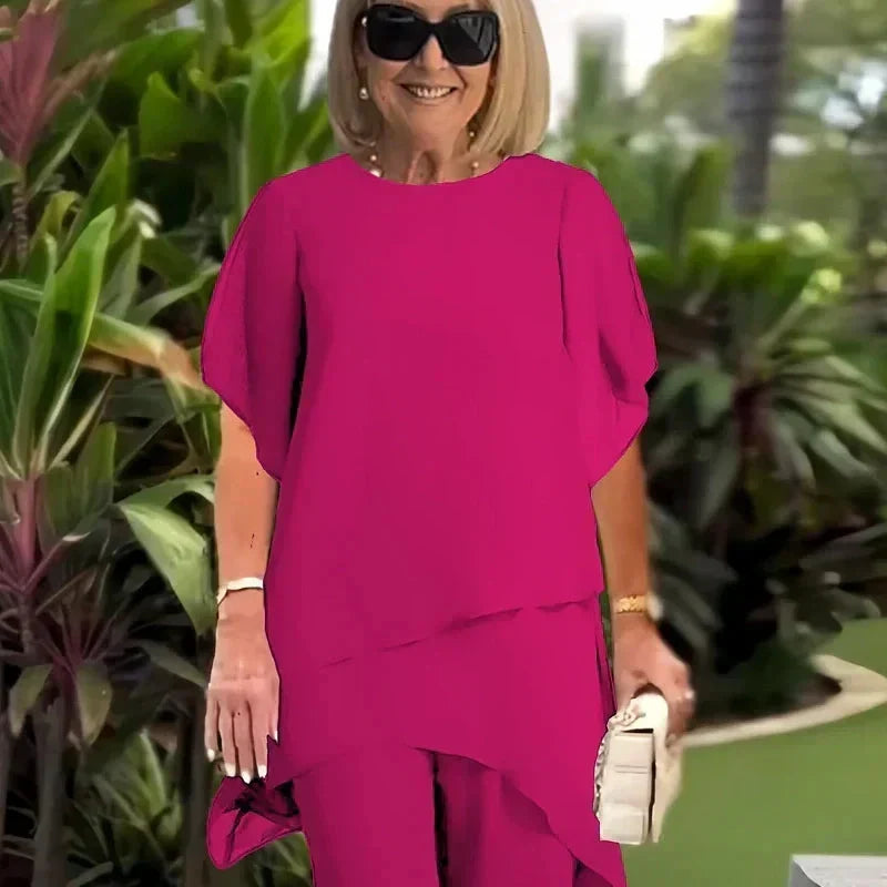 Sandra Oberteil in Fuchsia, Nahaufnahme